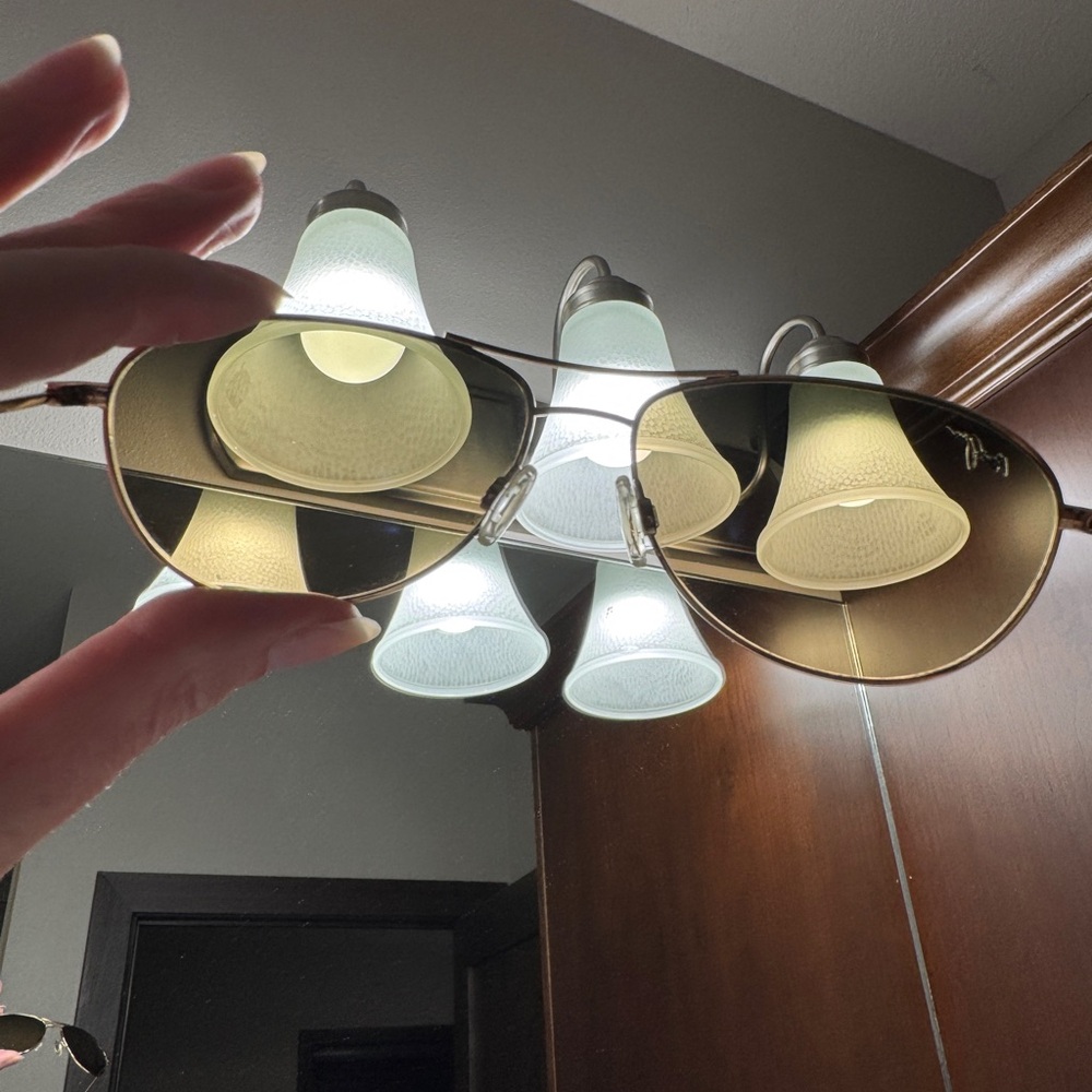 Maui Jim Gold Sunglasses - Picture 6 of 6
